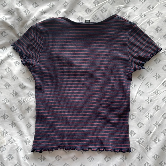 Design Lab Striped Tee - Picture 4 of 7